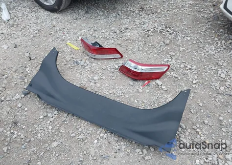 2009 Toyota Camry Hybrid z USA, uszkodzony, nr VIN 4T1BB46KX9U072912